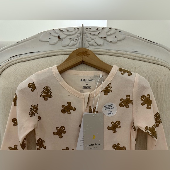 *SOLD* ๐ Baby 18 Mth Gingerbread Footed Sleeper Petit Lem - Picture 3 of 8